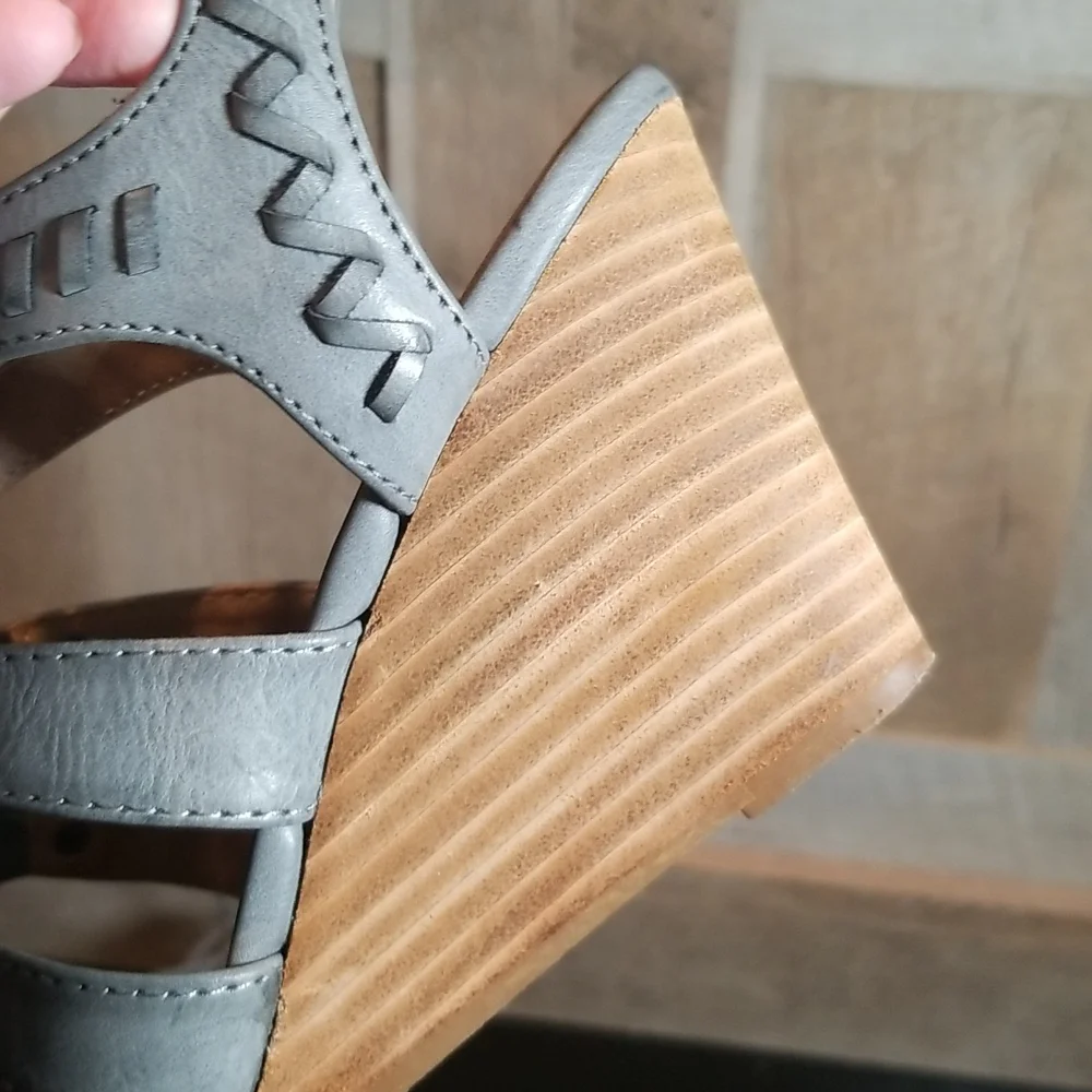 Cute Gray Platform Wedge Sandles with Laced Up Tie Size 8.5